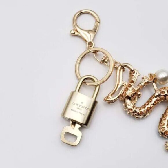 100% Auth Louis Vuitton Lock & Key with unbranded Bagcharm, Keycharm, Keychain - Picture 6 of 7